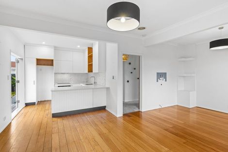 Photo of property in 50 Hollis Road, Paraparaumu Beach, Paraparaumu, 5032