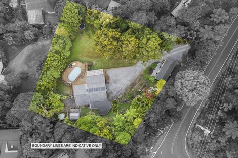 Photo of property in 903 West Coast Road, Waiatarua, Auckland, 0604