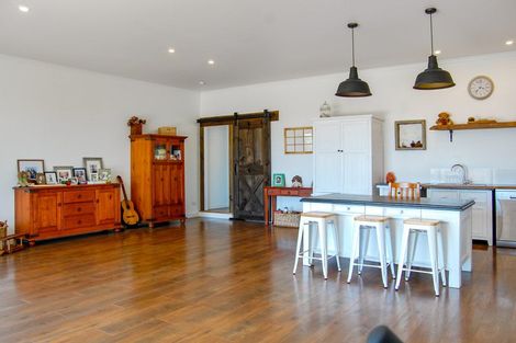 Photo of property in 1470 Oneriri Road, Kaiwaka, 0573