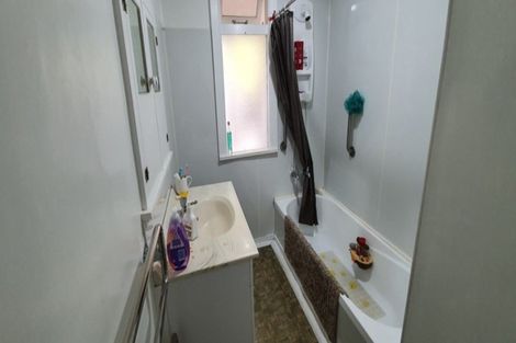 Photo of property in 180 College Street, Awapuni, Palmerston North, 4412