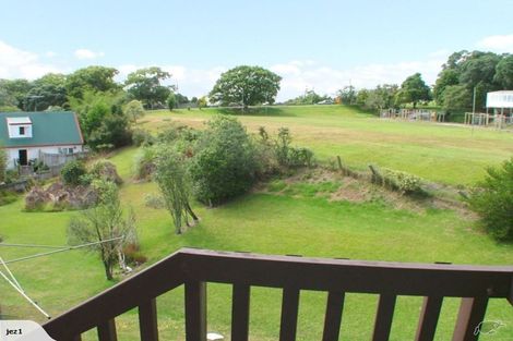 Photo of property in 19b Nutsey Avenue, Northcote, Auckland, 0627