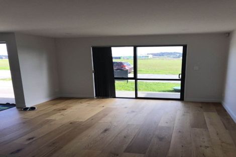 Photo of property in 18 Toia Lane, Silverdale, 0932