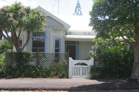 Photo of property in 15 Burgess Road, Devonport, Auckland, 0624
