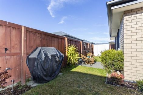 Photo of property in 5 Eric Melrose Lane, Halswell, Christchurch, 8025