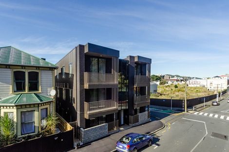 Photo of property in 43b Tasman Street, Mount Cook, Wellington, 6021
