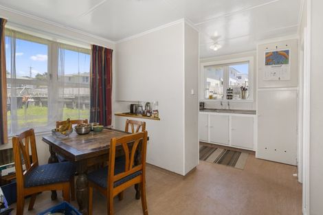 Photo of property in 32 Matatiro Street, Titahi Bay, Porirua, 5022