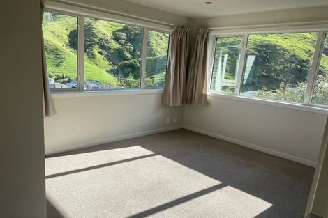 Photo of property in 9 Gifford Grove, Churton Park, Wellington, 6037