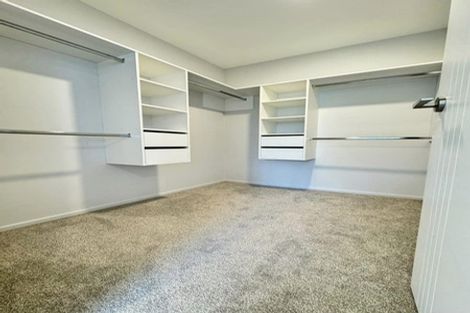 Photo of property in 6 Wyon Way, Flat Bush, Auckland, 2016