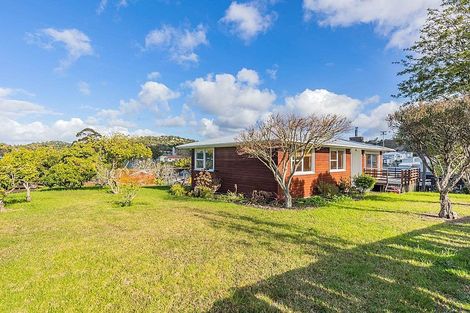 Photo of property in 57 La Rosa Street, Green Bay, Auckland, 0604