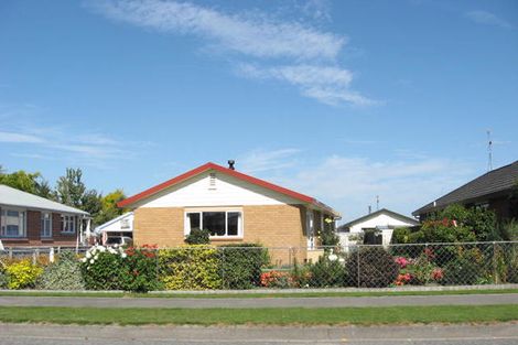 Photo of property in 17 Nixon Street, Tinwald, Ashburton, 7700