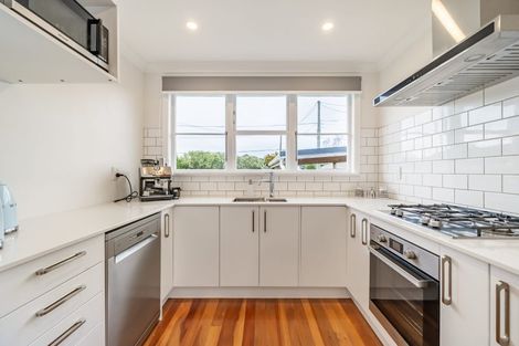 Photo of property in 121 Thackeray Street, Trentham, Upper Hutt, 5018