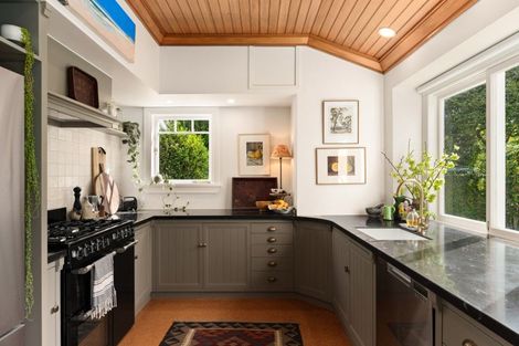 Photo of property in 22 Kelvin Street, Inner Kaiti, Gisborne, 4010