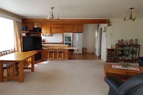 Photo of property in 2 Anderson Street, Stirling, 9231