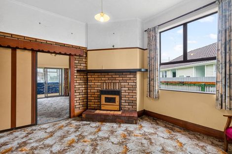 Photo of property in 16 Hessey Street, Masterton, 5810
