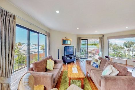 Photo of property in 21 Athenree Road, Athenree, Katikati, 3177