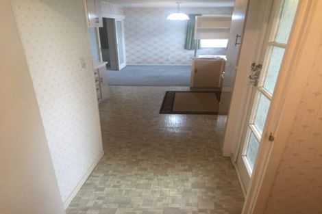 Photo of property in 1/28 Sequoia Place, Sunnynook, Auckland, 0620