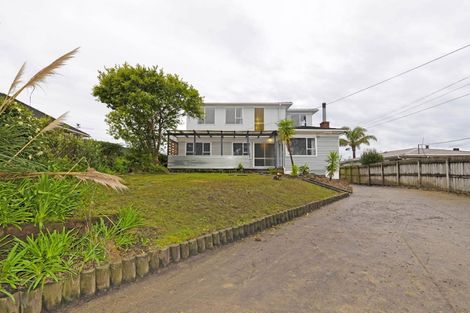 Photo of property in 207 Don Buck Road, Massey, Auckland, 0614
