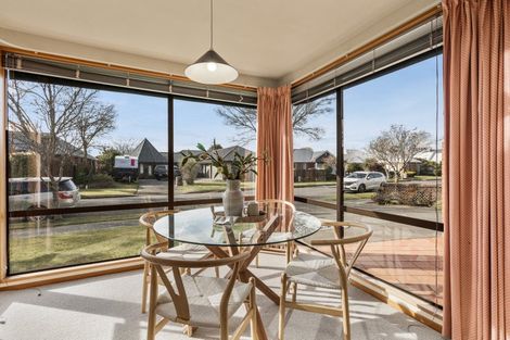 Photo of property in 19 Althorp Place, Avonhead, Christchurch, 8042
