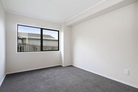 Photo of property in 33a Stevenson Road, Clarks Beach, 2122