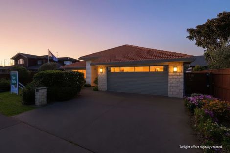 Photo of property in 76 Hillcrest Road North, Raumati Beach, Paraparaumu, 5032