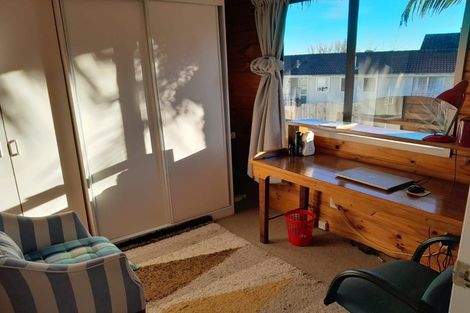 Photo of property in 26 Cranberry Place, Bucklands Beach, Auckland, 2012