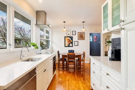 Photo of property in 1/28 Kea Place, Mangere Bridge, Auckland, 2022