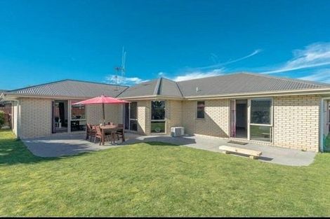 Photo of property in 10 Alderwick Place, Rototuna North, Hamilton, 3210