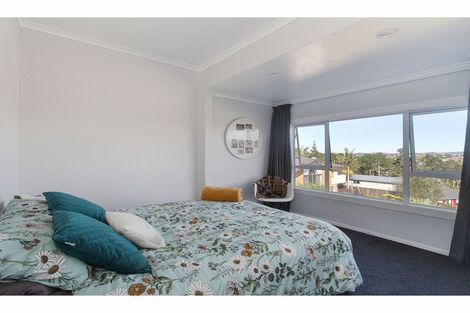 Photo of property in 103 Royal Road, Massey, Auckland, 0614