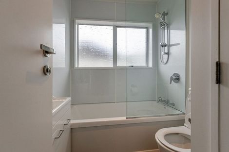 Photo of property in 12d Colombo Street, Hokowhitu, Palmerston North, 4410