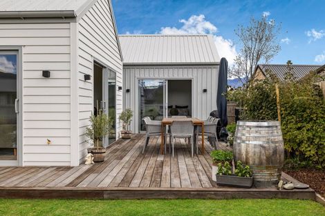 Photo of property in 16 Springfield Road, Lower Shotover, Queenstown, 9304