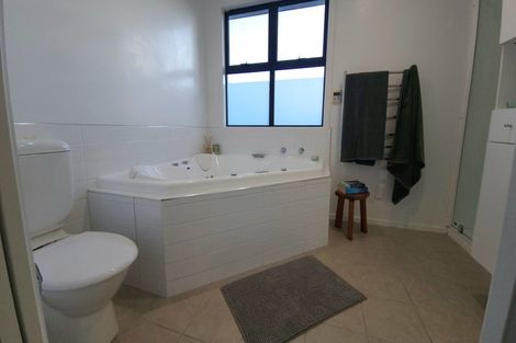 Photo of property in 299 Whangamata Road, Kinloch, Taupo, 3377