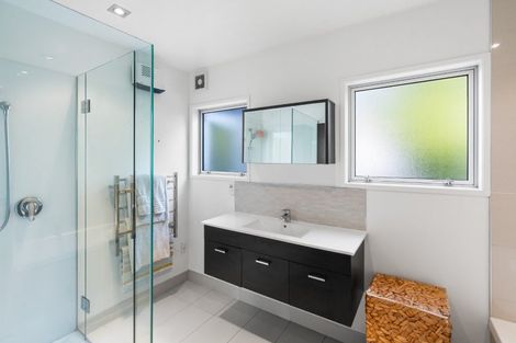 Photo of property in 9 Assisi Street, Mount Pleasant, Christchurch, 8081