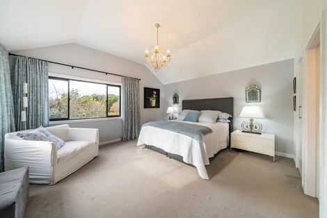 Photo of property in 66 Barton Road, Heretaunga, Upper Hutt, 5018