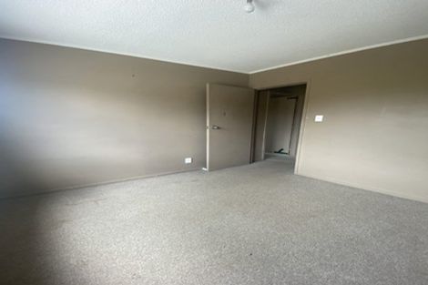 Photo of property in 16 Palmers Road, Clendon Park, Auckland, 2103