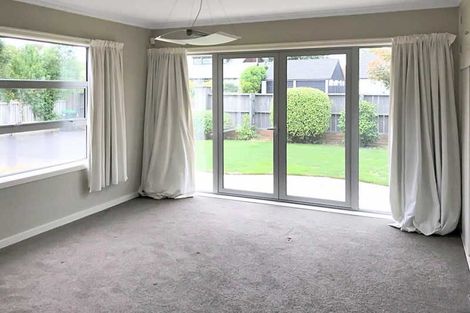 Photo of property in 1 Rutherglen Avenue, Ilam, Christchurch, 8041