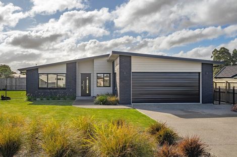 Photo of property in 22 Mitre Way, Solway, Masterton, 5810