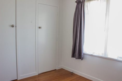 Photo of property in 176 Beach Haven Road, Beach Haven, Auckland, 0626