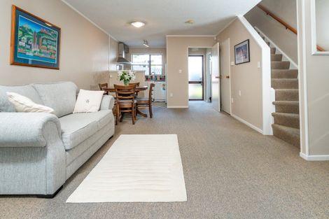 Photo of property in 5f Duke Street, Mount Victoria, Wellington, 6011