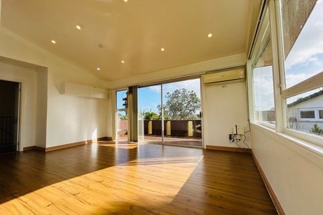 Photo of property in 24 Sunnyhill Crescent, Sunnyhills, Auckland, 2010