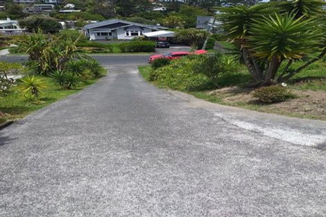 Photo of property in 1/27 Neptune Avenue, Beach Haven, Auckland, 0626