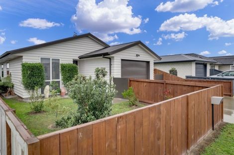 Photo of property in 3 Ponga Place, Papamoa Beach, Papamoa, 3118