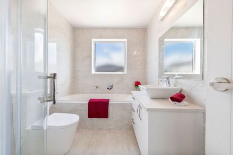 Photo of property in 24 Quattro Avenue, Flat Bush, Auckland, 2019