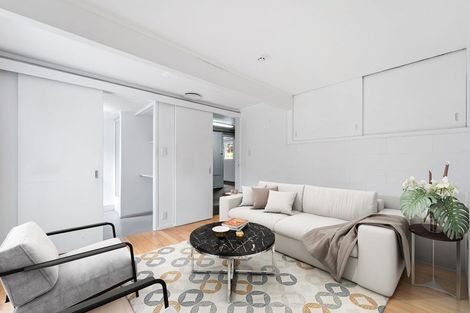 Photo of property in 1 Garmons Way, Castor Bay, Auckland, 0620