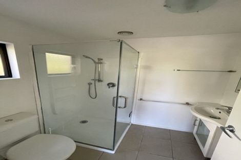 Photo of property in 941a East Coast Road, Torbay, Auckland, 0630