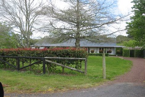 Photo of property in 145 Annett Road, Kumeu, 0891