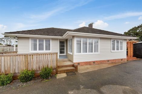Photo of property in 17 Bolton Place, Otara, Auckland, 2023