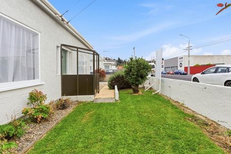 Photo of property in 17 Burns Street, South Dunedin, Dunedin, 9012