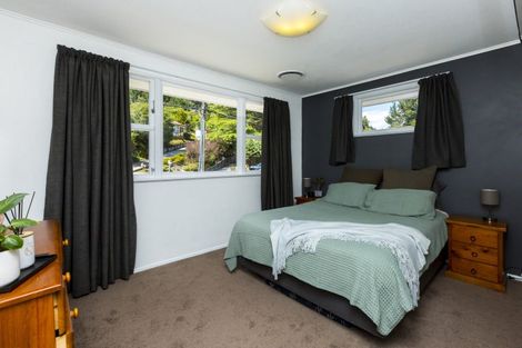 Photo of property in 9 Hillside Drive, Maoribank, Upper Hutt, 5018