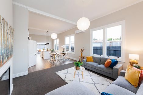 Photo of property in 10 Stewart Street, Marton, 4710