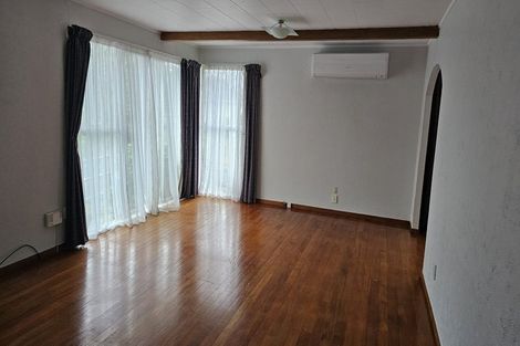 Photo of property in 5 Nan Place, Pakuranga Heights, Auckland, 2010